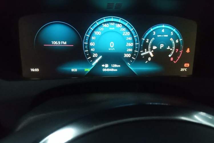 Used Jaguar F-PACE 2016 2.0T Two-Wheel-Drive R-Sport Sport Edition Instrument Cluster