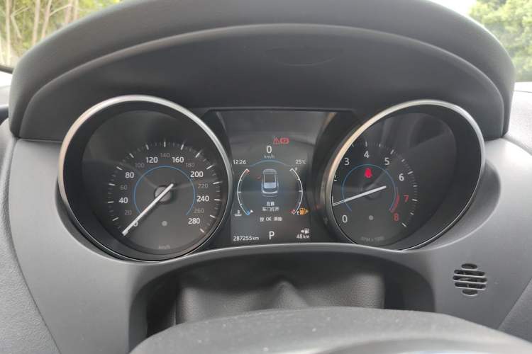 Used Jaguar F-PACE 2016 3.0 SC Four-Wheel Drive R-Sport Sport Edition Instrument Cluster