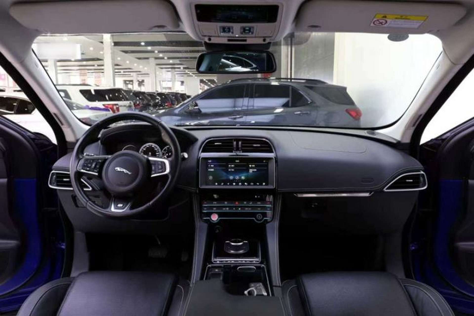 Used Jaguar F-PACE 2016 3.0 SC Four-Wheel Drive R-Sport Sport Edition Interior 1