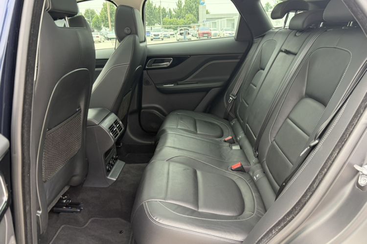 Used Jaguar F-PACE 2016 3.0 SC Four-Wheel Drive R-Sport Sport Edition Interior 3