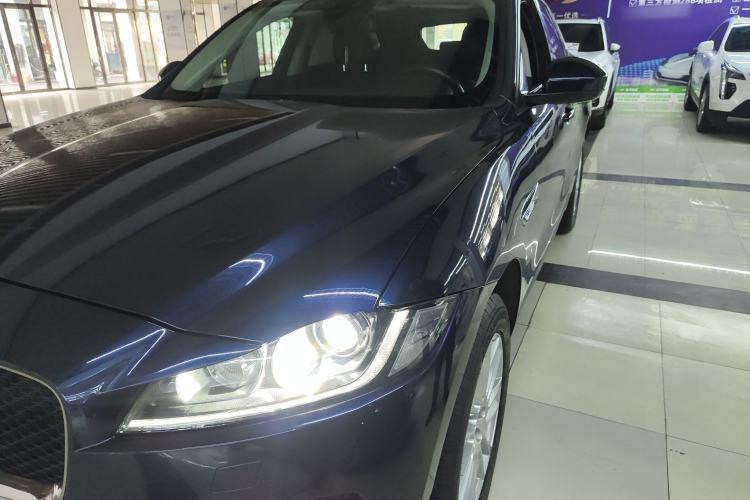 Used Jaguar F-PACE 2016 2.0T Two-Wheel Drive Urban Luxury Edition Left Front Headlight