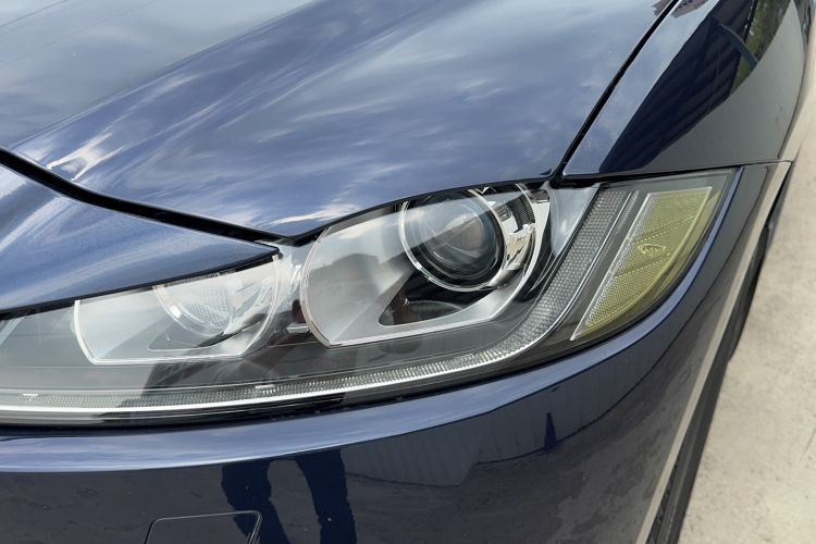 Used Jaguar F-PACE 2016 2.0T Two-Wheel Drive Urban Luxury Edition Left Front Headlight
