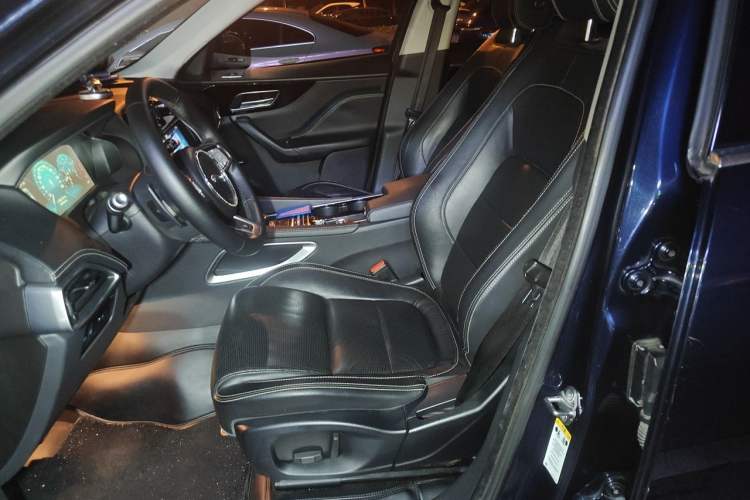 Used Jaguar F-PACE 2016 2.0T Two-Wheel-Drive R-Sport Sport Edition Left Front Seat