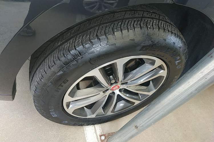 Used Jaguar F-PACE 2016 3.0 SC Four-Wheel Drive R-Sport Sport Edition Left Front Wheel Hub