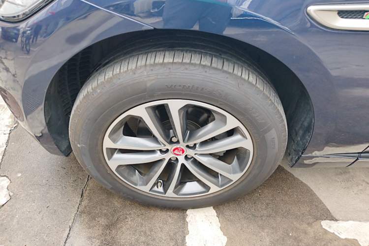 Used Jaguar F-PACE 2016 2.0T Two-Wheel-Drive R-Sport Sport Edition Left Front Wheel Hub