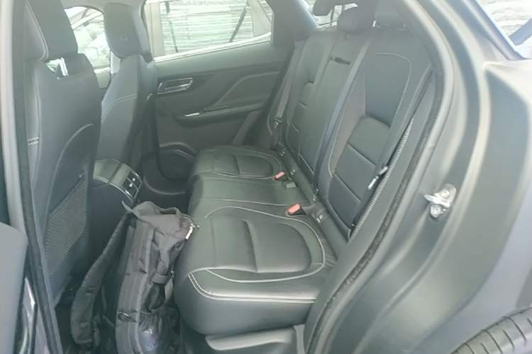 Used Jaguar F-PACE 2016 3.0 SC Four-Wheel Drive R-Sport Sport Edition Left Rear Seat