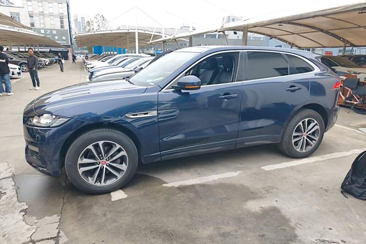Used Jaguar F-PACE 2016 2.0T Two-Wheel-Drive R-Sport Sport Edition Left Side