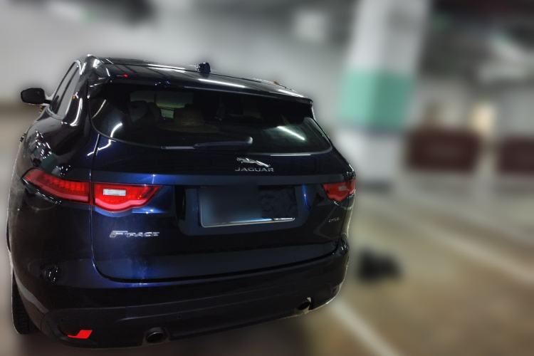 Used Jaguar F-PACE 2016 2.0T Two-Wheel Drive Urban Luxury Edition Rear