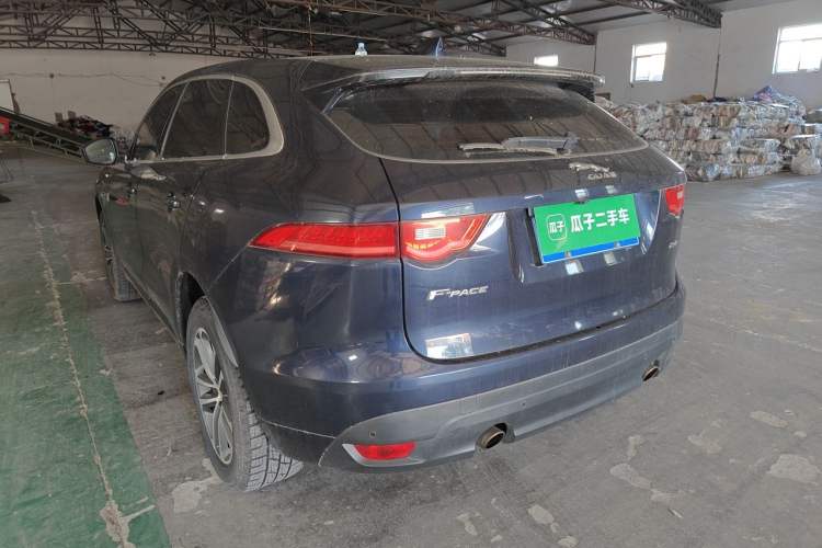Used Jaguar F-PACE 2016 2.0T Two-Wheel-Drive R-Sport Sport Edition Rear Left 45 Deg