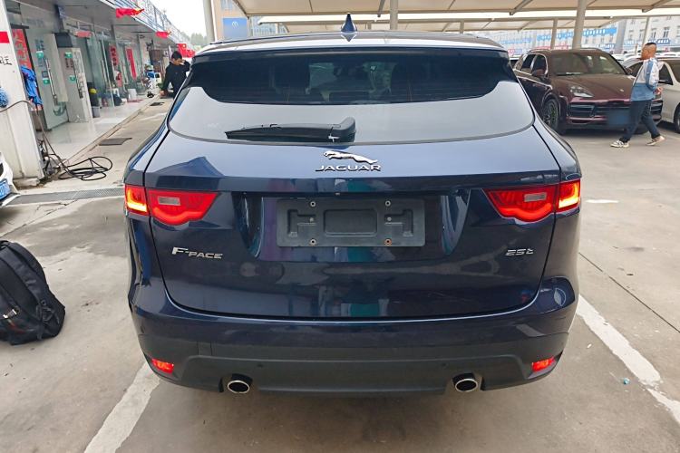 Used Jaguar F-PACE 2016 2.0T Two-Wheel-Drive R-Sport Sport Edition Rear