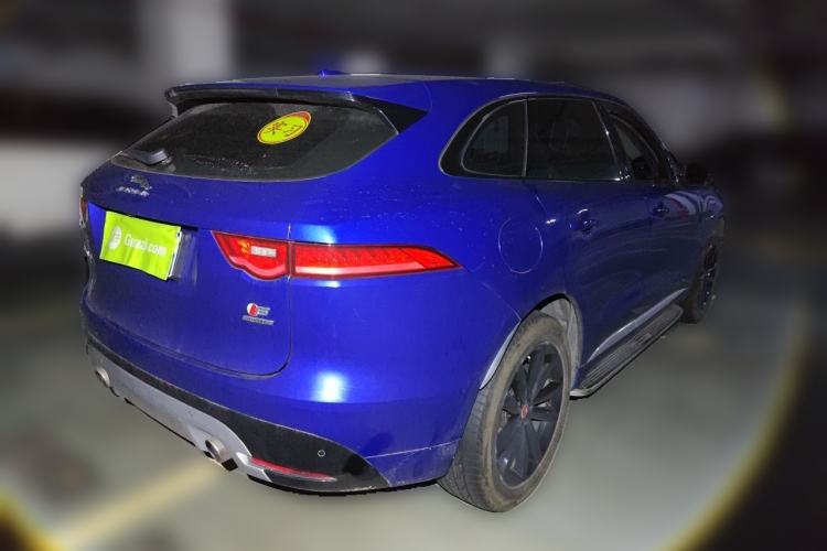 Used Jaguar F-PACE 2016 3.0 SC Four-Wheel Drive S High-Performance First-Edition Limited Model Rear Right 45 Deg