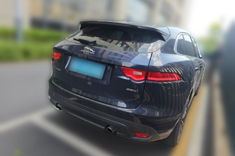 Used Jaguar F-PACE 2016 2.0T Two-Wheel-Drive R-Sport Sport Edition Rear Right 45 Deg
