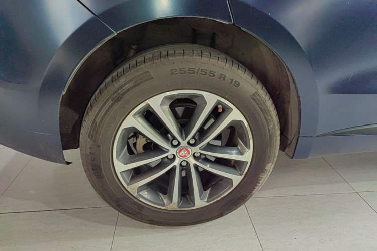 Used Jaguar F-PACE 2016 3.0 SC Four-Wheel Drive R-Sport Sport Edition Right Rear Wheel Hub