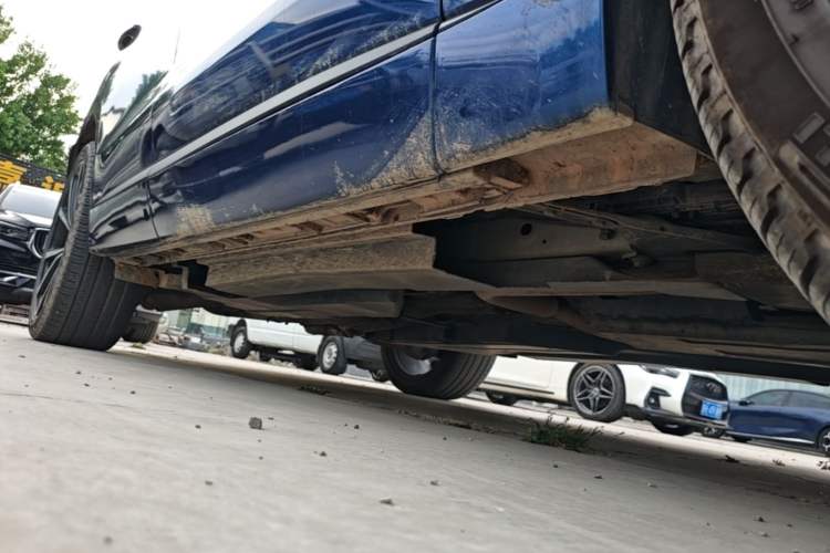 Used Jaguar F-PACE 2016 3.0 SC Four-Wheel Drive R-Sport Sport Edition Right Side Sill