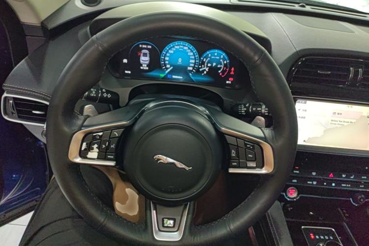 Used Jaguar F-PACE 2016 3.0 SC Four-Wheel Drive R-Sport Sport Edition Steering Wheel