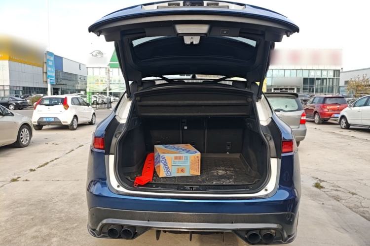 Used Jaguar F-PACE 2016 3.0 SC Four-Wheel Drive R-Sport Sport Edition Trunk