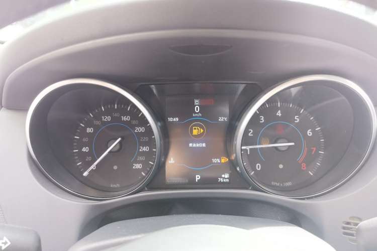 Used Jaguar F-PACE 2016 2.0T Two-Wheel Drive Urban Luxury Edition Instrument Cluster