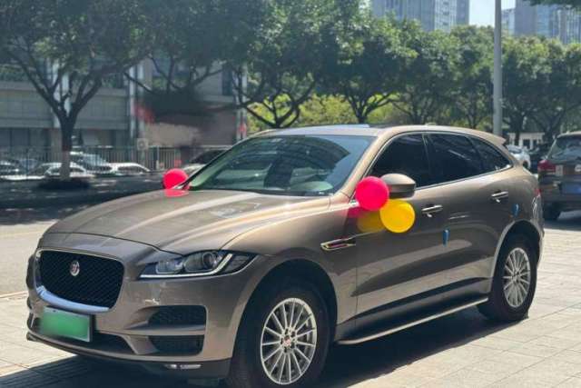 Used Jaguar F-PACE 2016 2.0T Two-Wheel Drive Urban Luxury Edition