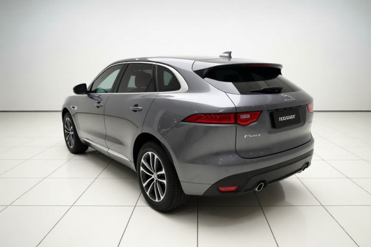 Used Jaguar F-PACE 2016 2.0T Two-Wheel-Drive R-Sport Sport Edition Rear Left 45 Deg