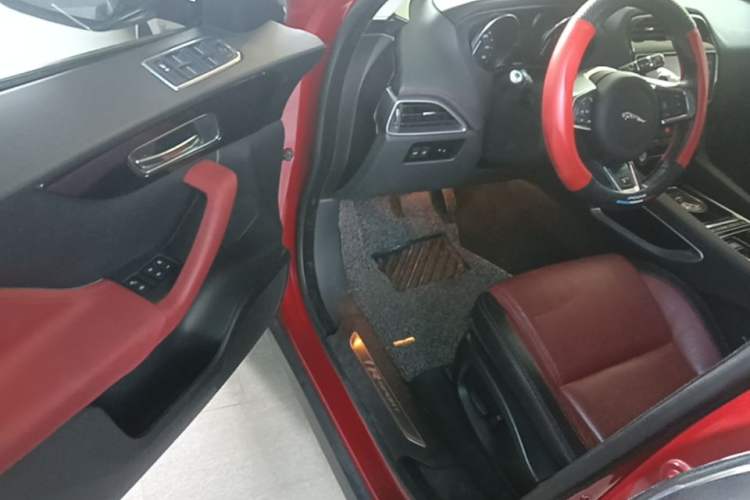 Used Jaguar F-PACE 2016 3.0 SC Four-Wheel Drive R-Sport Sport Edition Driver Seat