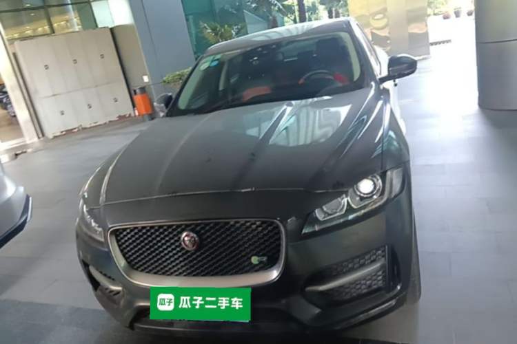 Used Jaguar F-PACE 2016 3.0 SC Four-Wheel Drive R-Sport Sport Edition Front