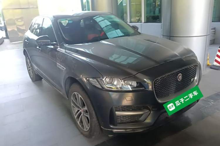 Used Jaguar F-PACE 2016 3.0 SC Four-Wheel Drive R-Sport Sport Edition Front Right 45 Deg