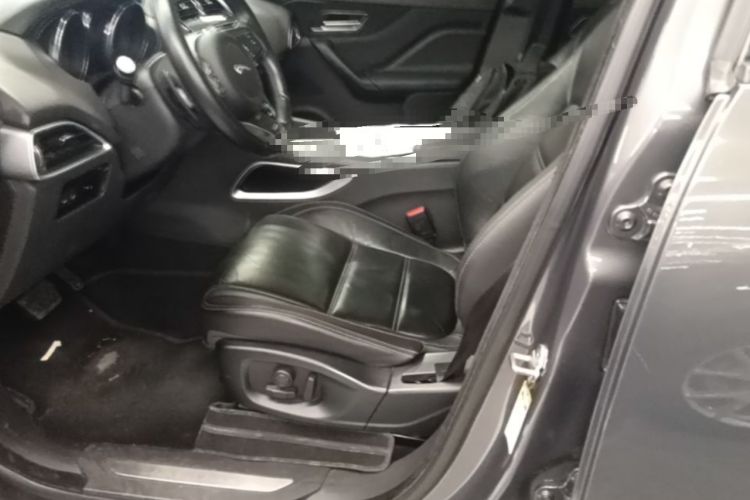Used Jaguar F-PACE 2016 2.0T Two-Wheel Drive Urban Luxury Edition Left Front Seat