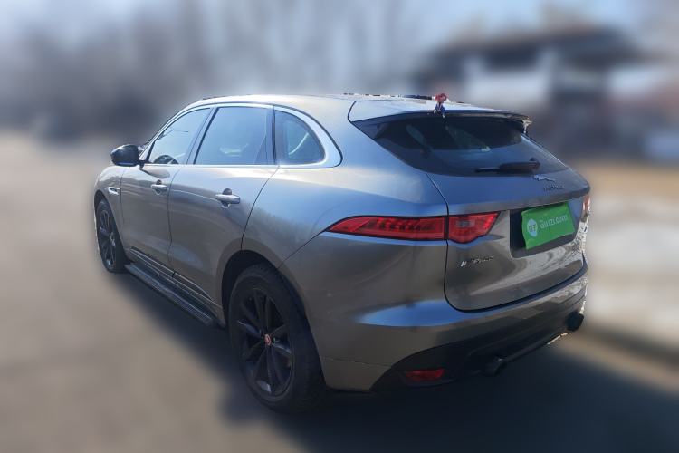 Used Jaguar F-PACE 2016 2.0T Two-Wheel-Drive R-Sport Sport Edition Rear Left 45 Deg