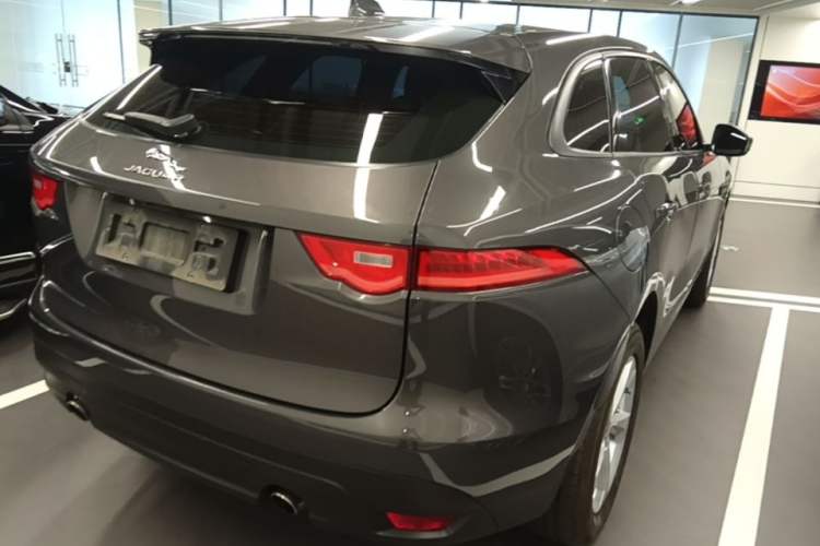 Used Jaguar F-PACE 2016 2.0T Two-Wheel Drive Urban Luxury Edition Rear Right 45 Deg
