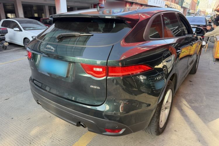 Used Jaguar F-PACE 2016 2.0T Two-Wheel-Drive R-Sport Sport Edition Exterior 5