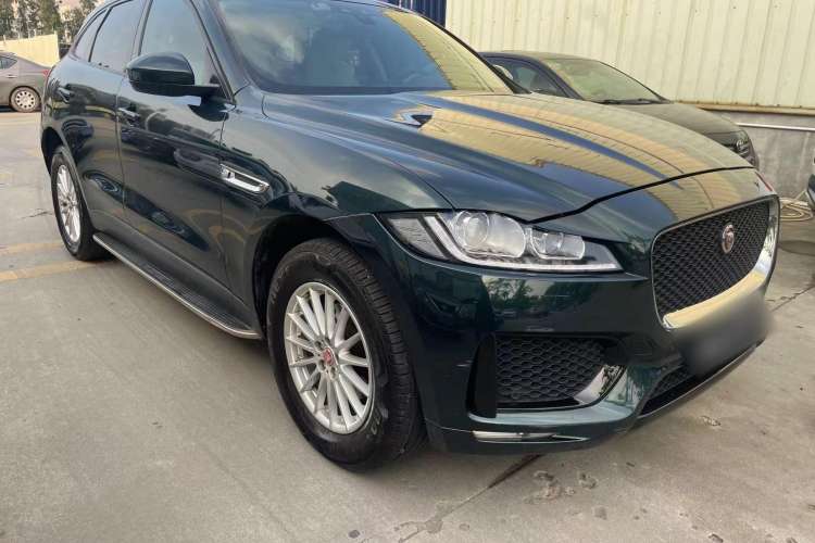 Used Jaguar F-PACE 2016 2.0T Two-Wheel Drive Urban Luxury Edition Front Right 45 Deg