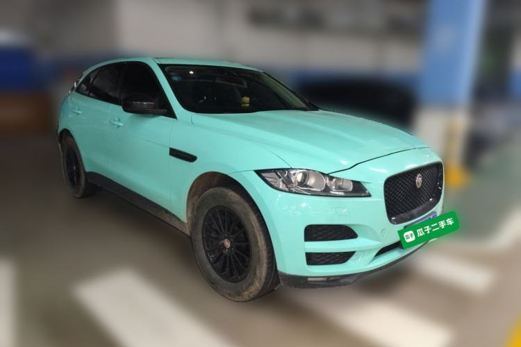 Used Jaguar F-PACE 2016 2.0T Two-Wheel Drive Urban Luxury Edition Front Right 45 Deg