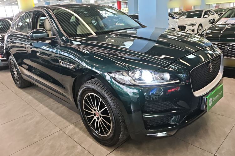 Used Jaguar F-PACE 2016 2.0T Two-Wheel Drive Urban Luxury Edition Front Right 45 Deg
