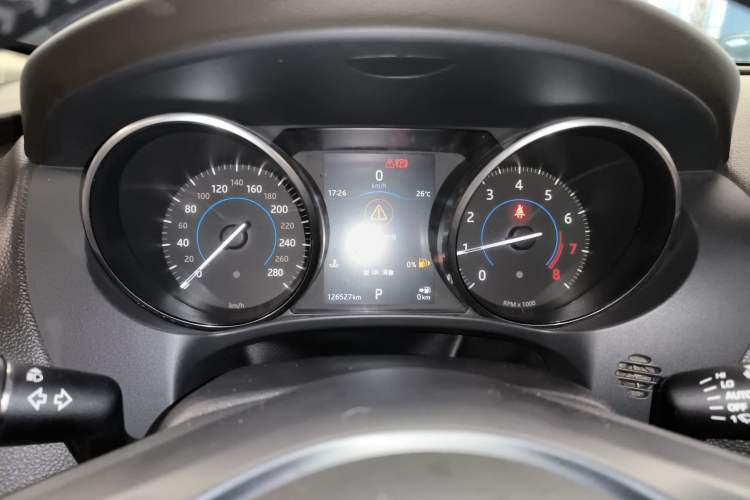 Used Jaguar F-PACE 2016 2.0T Two-Wheel Drive Urban Luxury Edition Instrument Cluster