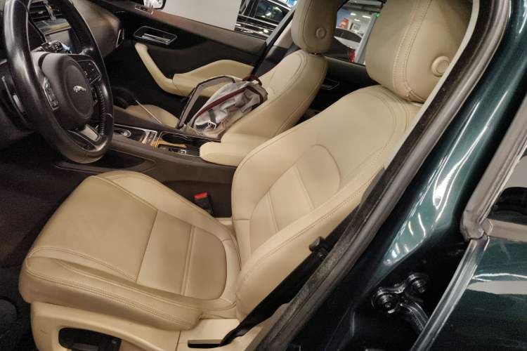 Used Jaguar F-PACE 2016 2.0T Two-Wheel Drive Urban Luxury Edition Left Front Seat