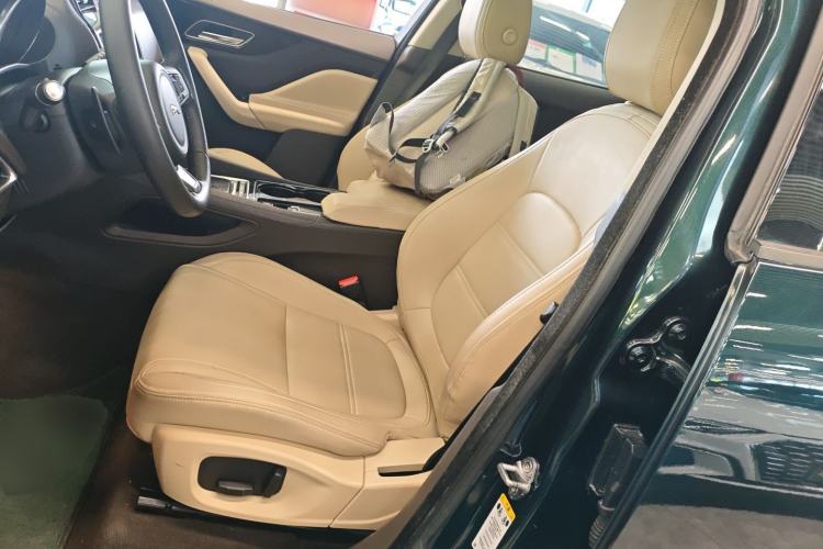 Used Jaguar F-PACE 2016 2.0T Two-Wheel Drive Urban Luxury Edition Left Front Seat