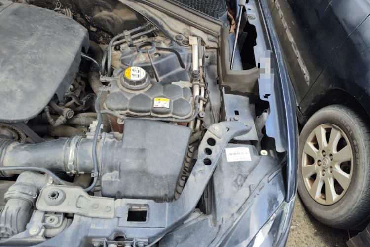 Used Jaguar F-PACE 2016 2.0T Two-Wheel Drive Urban Luxury Edition Engine Bay Left
