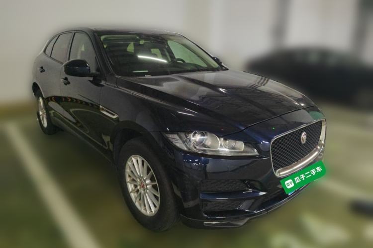 Used Jaguar F-PACE 2016 2.0T Two-Wheel Drive Urban Luxury Edition Front Right 45 Deg