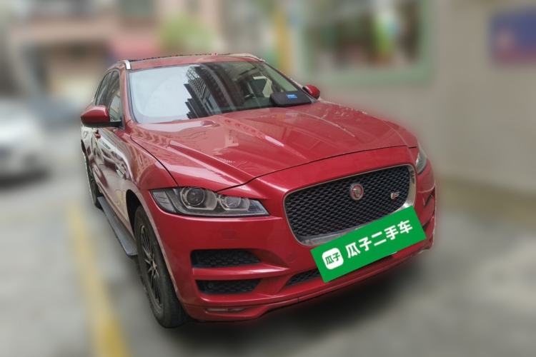 Used Jaguar F-PACE 2016 2.0T Two-Wheel Drive Urban Luxury Edition Front Right 45 Deg