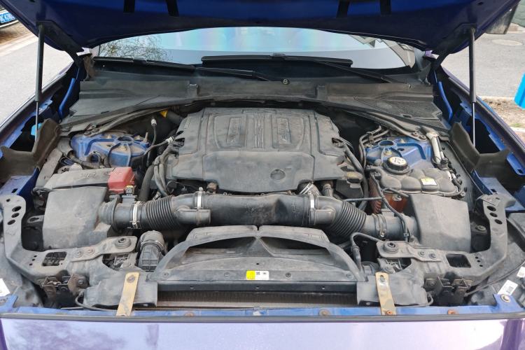 Used Jaguar F-PACE 2016 3.0 SC Four-Wheel Drive R-Sport Sport Edition Engine Bay