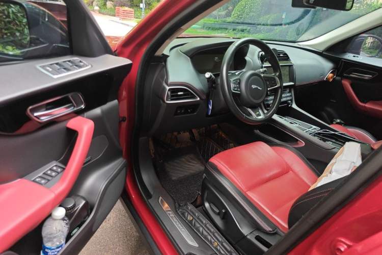 Used Jaguar F-PACE 2016 2.0T Two-Wheel-Drive R-Sport Sport Edition Driver Seat