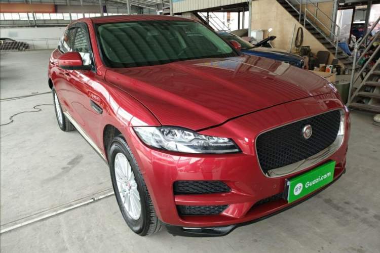 Used Jaguar F-PACE 2016 2.0T Two-Wheel Drive Urban Luxury Edition Exterior 2
