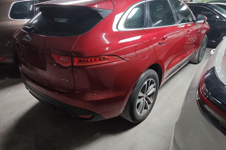 Used Jaguar F-PACE 2016 2.0T Two-Wheel-Drive R-Sport Sport Edition Exterior 5