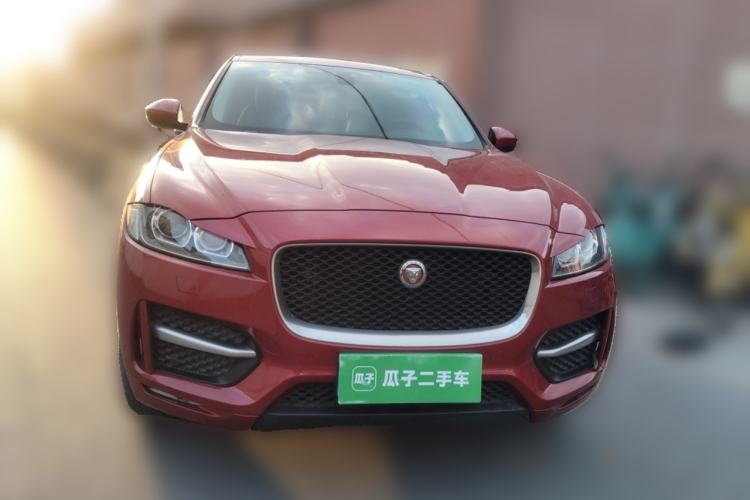Used Jaguar F-PACE 2016 2.0T Two-Wheel-Drive R-Sport Sport Edition Front
