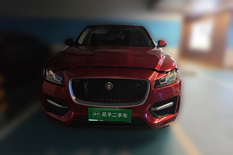 Used Jaguar F-PACE 2016 2.0T Two-Wheel-Drive R-Sport Sport Edition Front