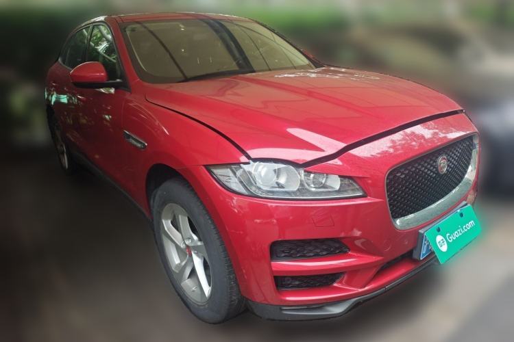 Used Jaguar F-PACE 2016 2.0T Two-Wheel Drive Urban Luxury Edition Front Right 45 Deg