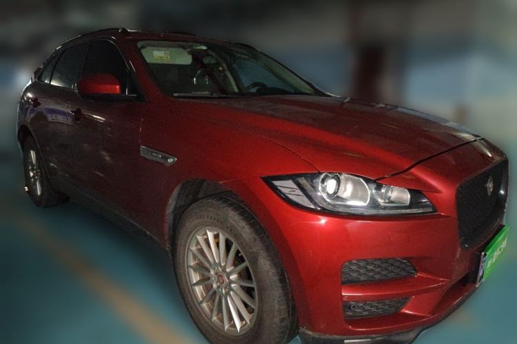 Used Jaguar F-PACE 2016 2.0T Two-Wheel Drive Urban Luxury Edition Front Right 45 Deg