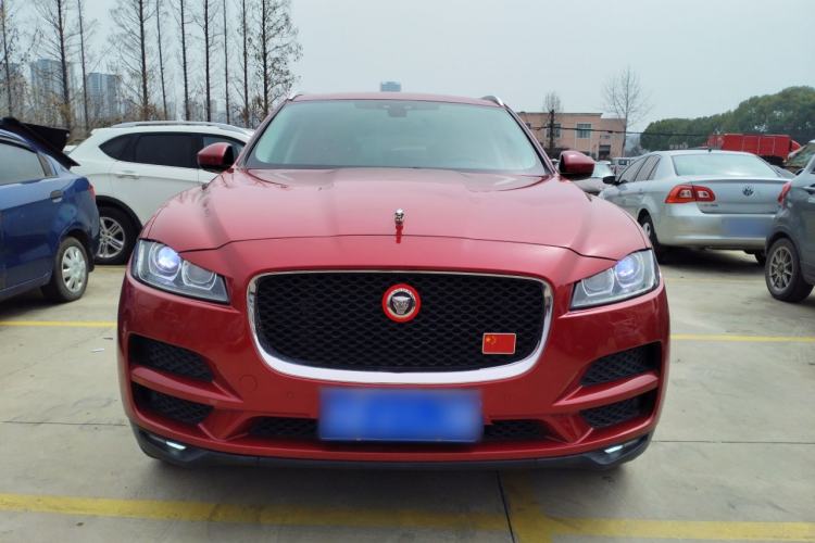 Used Jaguar F-PACE 2016 2.0T Two-Wheel Drive Urban Luxury Edition Front