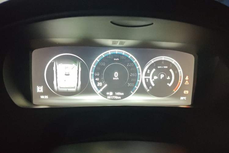 Used Jaguar F-PACE 2016 2.0T Two-Wheel-Drive R-Sport Sport Edition Instrument Cluster