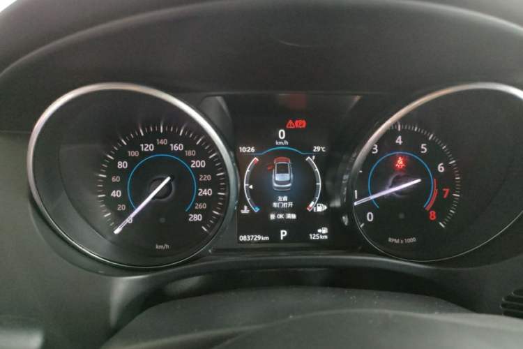 Used Jaguar F-PACE 2016 2.0T Two-Wheel Drive Urban Luxury Edition Odometer Close Up